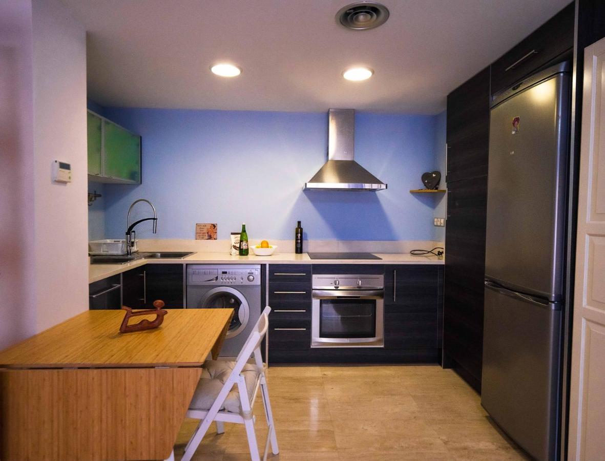 Two Bedroom Stylish Studio, 5 Minutes Walk From The Beach Lloret de Mar Kültér fotó